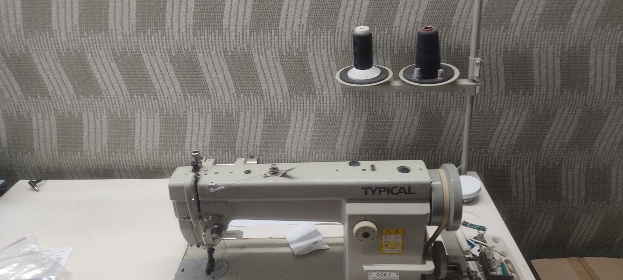 Швейная машина TYPICAL
