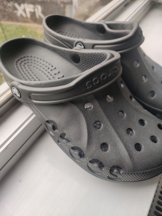Crocs M8 W10 size 41/42