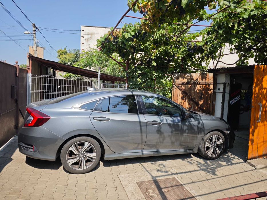 Honda Civic X Sedan, 1500 cmc-182CP , fabricație 2020 ,34100 KM .