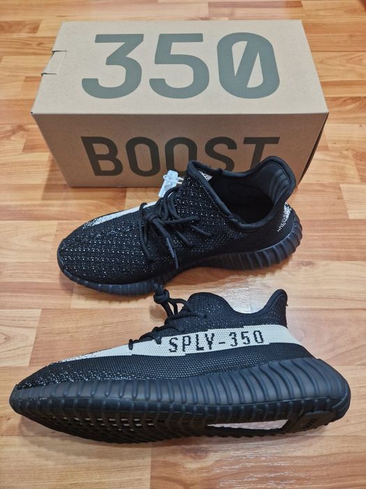 Încălțăminte Adidas original Yeezy