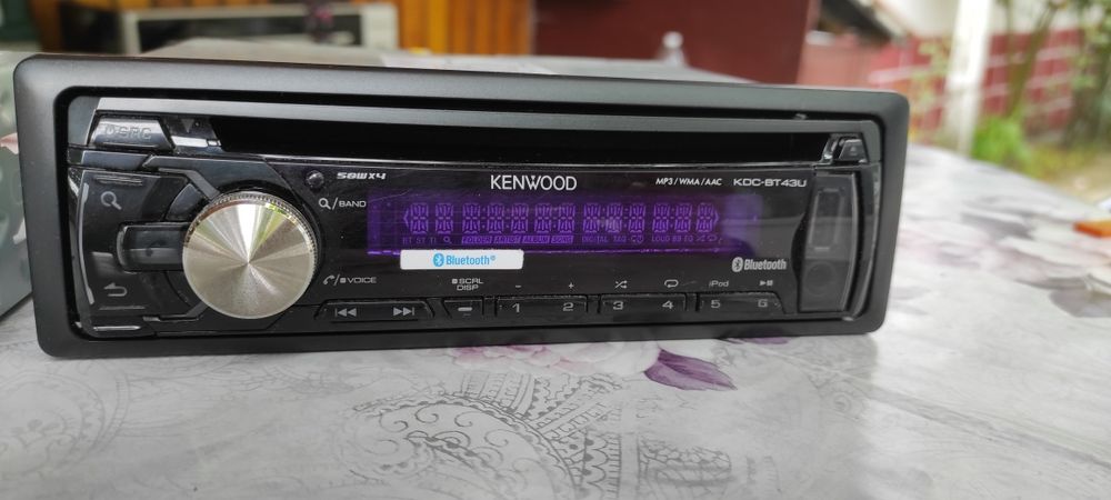 CD плейър Kenwood kdc-bt43u