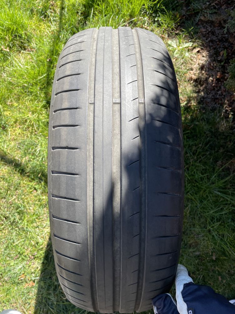 Vând 4 cauciucuri vara Dunlop 195 65 15