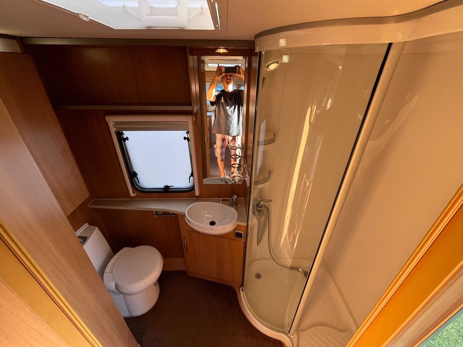 Rulota Swift Challenger 2008 2 zone Off Camping Cabina Dus Acumulator