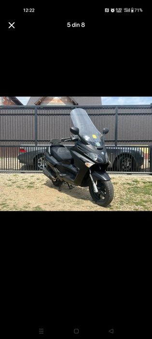 Scuter (maxiscuter)  piaggio 125 cc