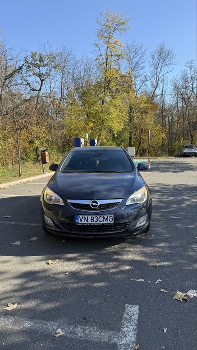Opel ASTRA J - 1.7 CDTI