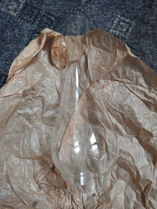 Vând sticlă lampă petrol