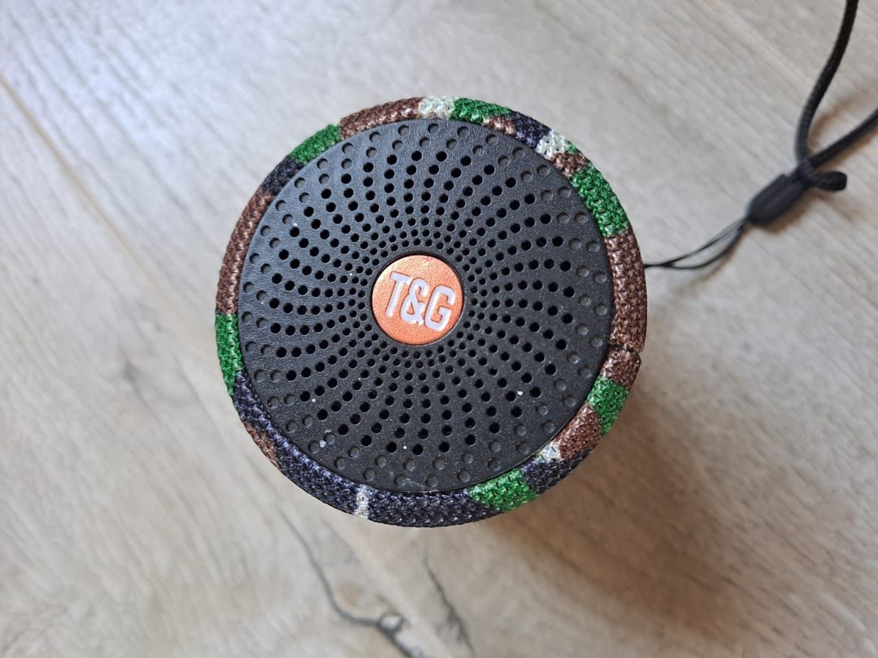 Bluetooth-колонка с камуфляжным дизайном