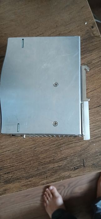 Se vinde sursa pe sina