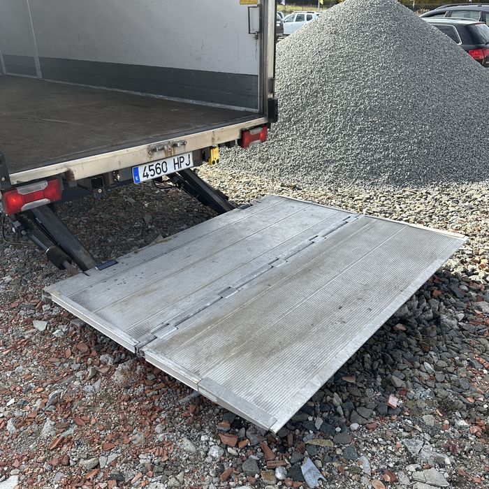 Iveco Daily 50C17 3.0 Diesel / 2013 / 170CP / Cub 6 metri / Lift