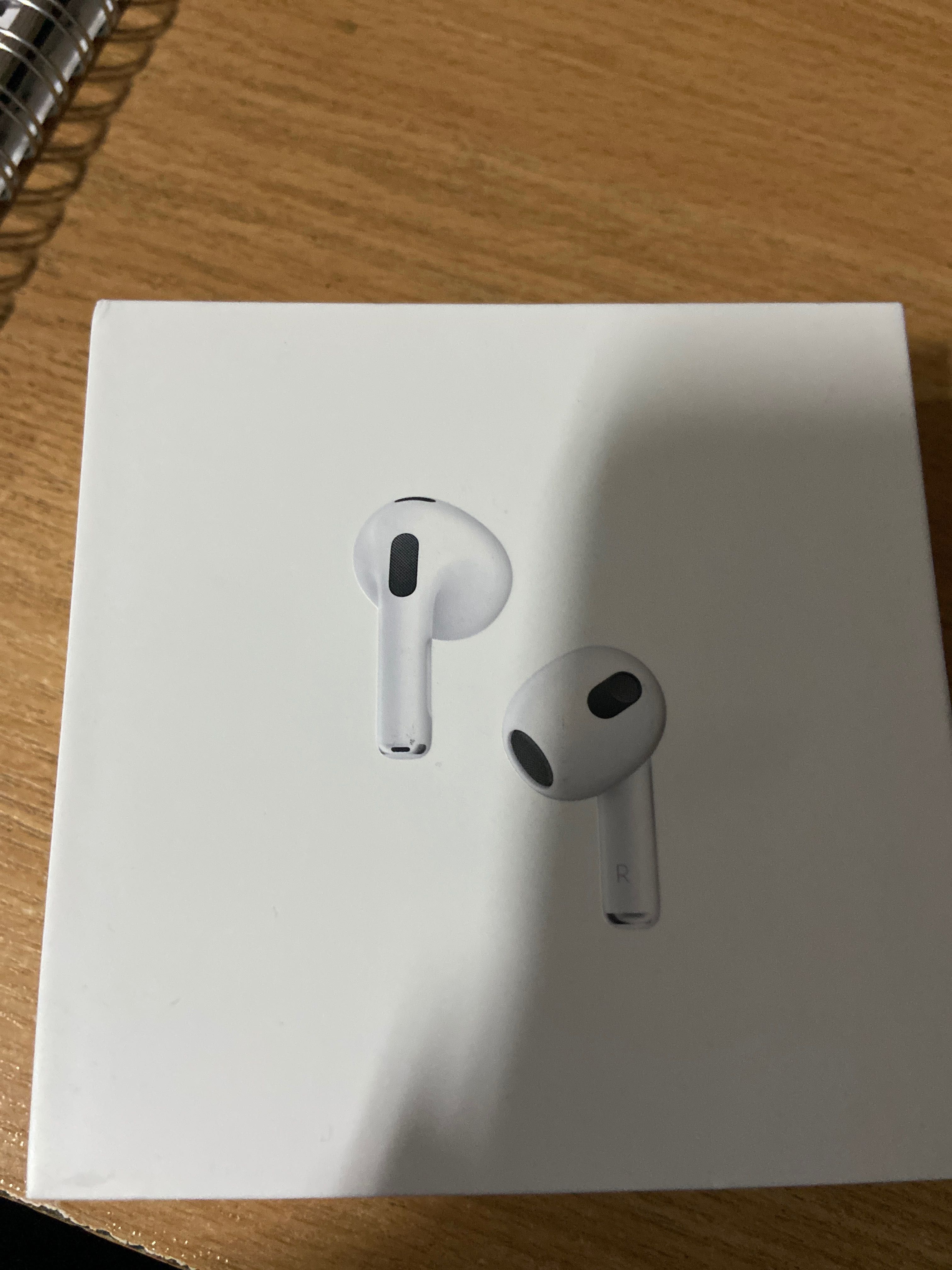 Слушалки AirPods 3