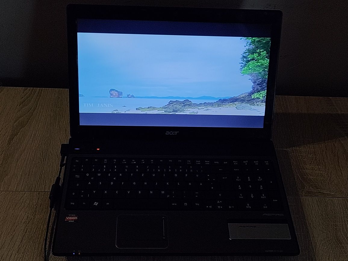 ACER Aspire 5742-15,6 incha.