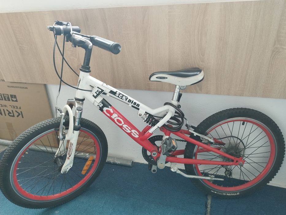 Bicicleta marimea 20