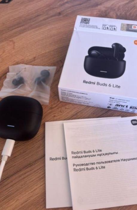 Срочно продам Xiaomi Redmi buds 6 lite за 5500тг