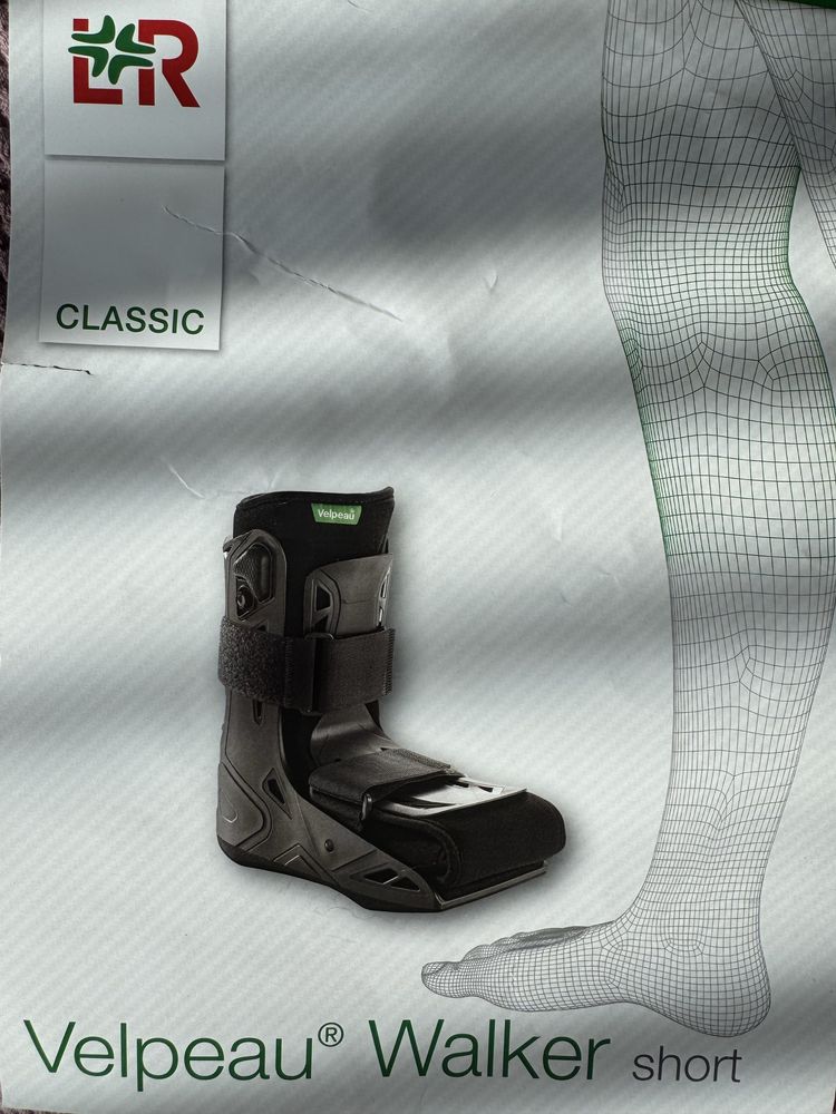 Ортопедичен ботуш Velpeau Walker Short