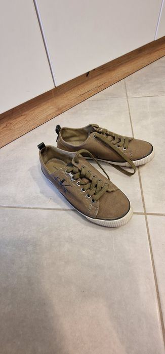 Маратонки Calvin Klein 36 номер