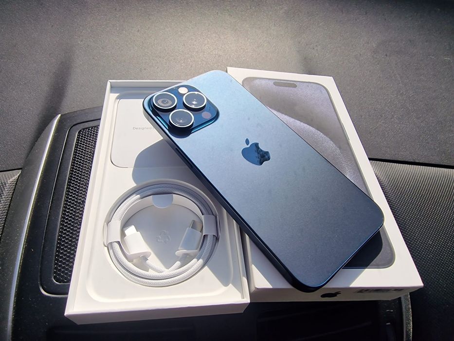 VAND IPHONE 15 PRO 256GB titanium blue  la cutie impecabil