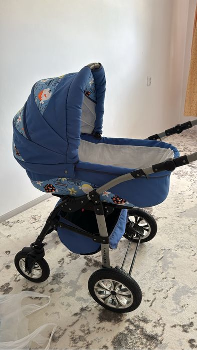 Детская коляска.