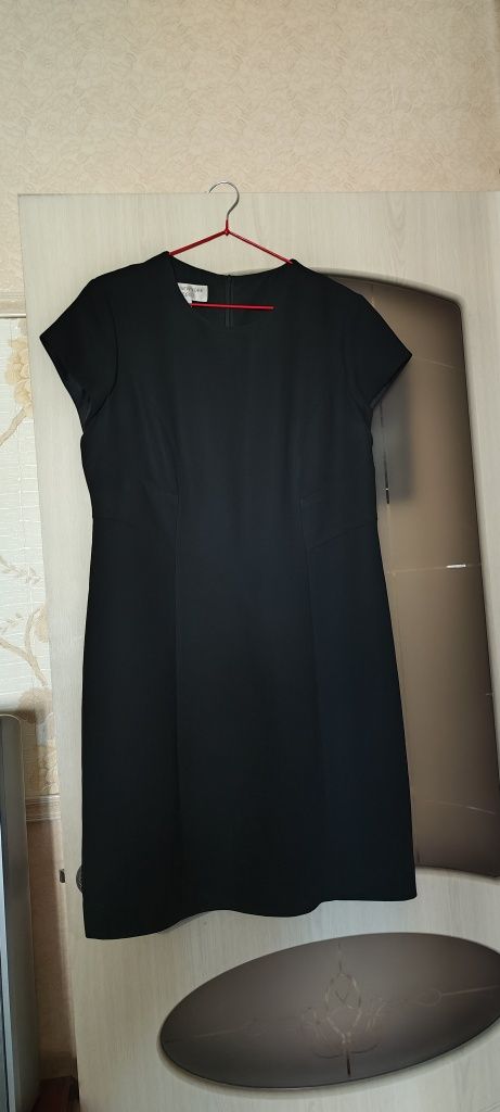 Маленькое чёрное платье,пр-ва Ю.Корея,размер 12 (40), Ю.Корея.