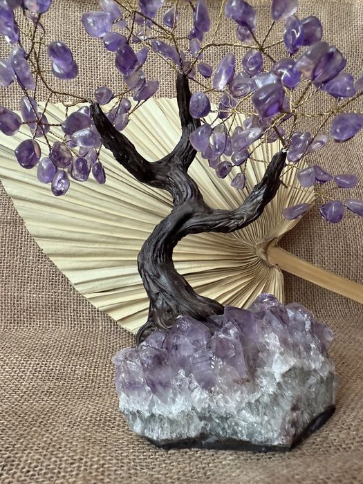 Дърво с основа аметист и розов кварц, цитрон или аметист в короната