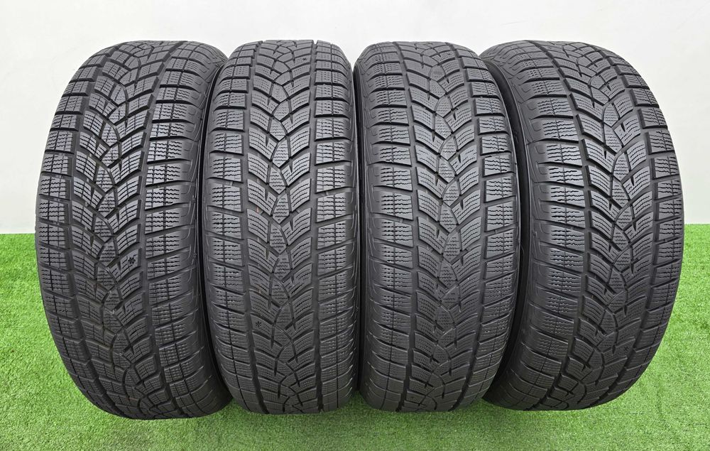 4бр. 215/65/17 GOODYEAR UltraGrip Performance SUV- зимни