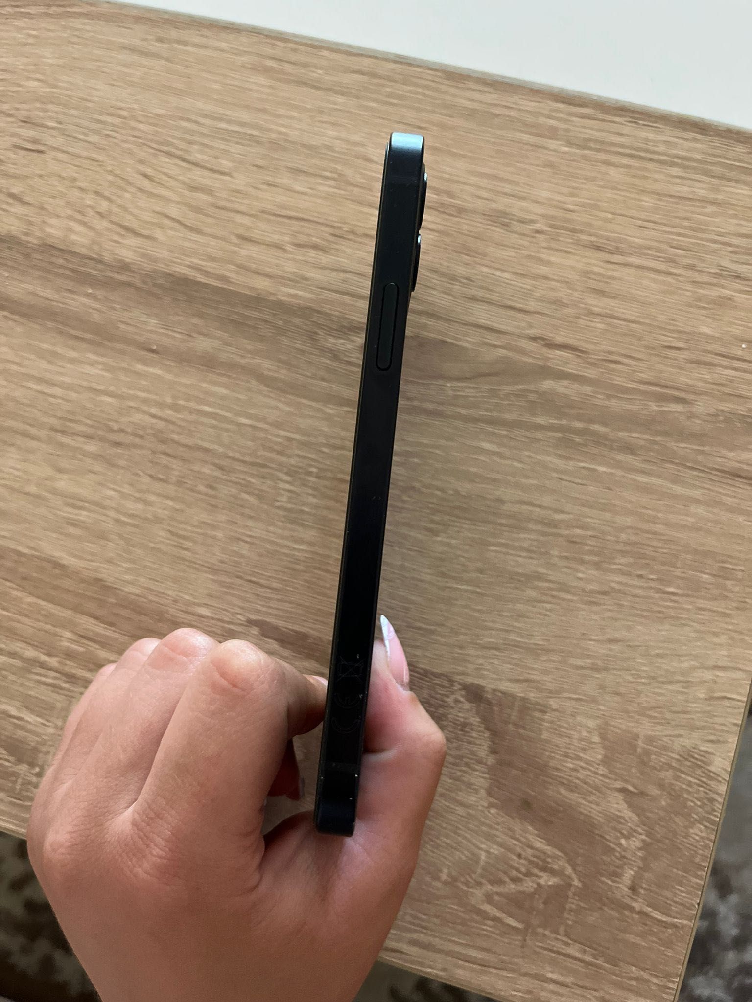 İphone 12 64 gb!