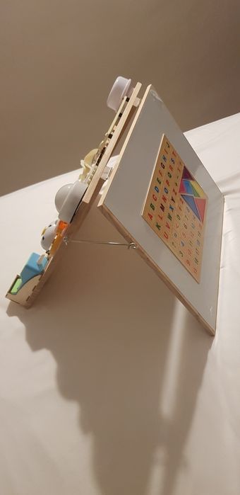 Нов      бизиборд