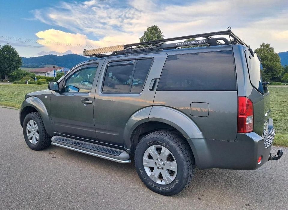 Nissan Pathfinger -7 locuri