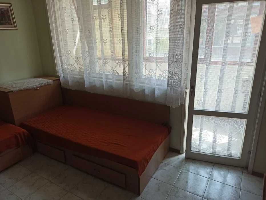 Дава се под наем Двустаен апартамент в Бургас, Възраждане - 36 кв.м за 250 € - Снимка #1