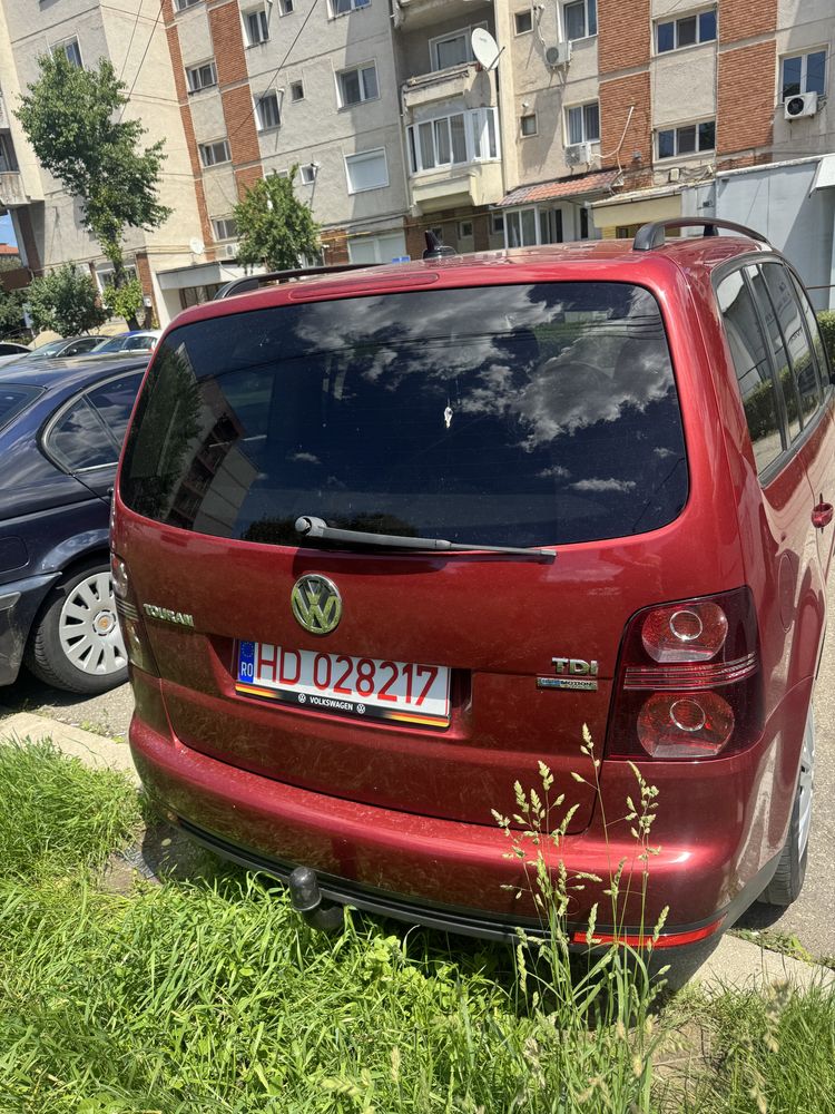 Vand  wolkswagen Touran 1.9 tdi blumotion 2009 7 locuri