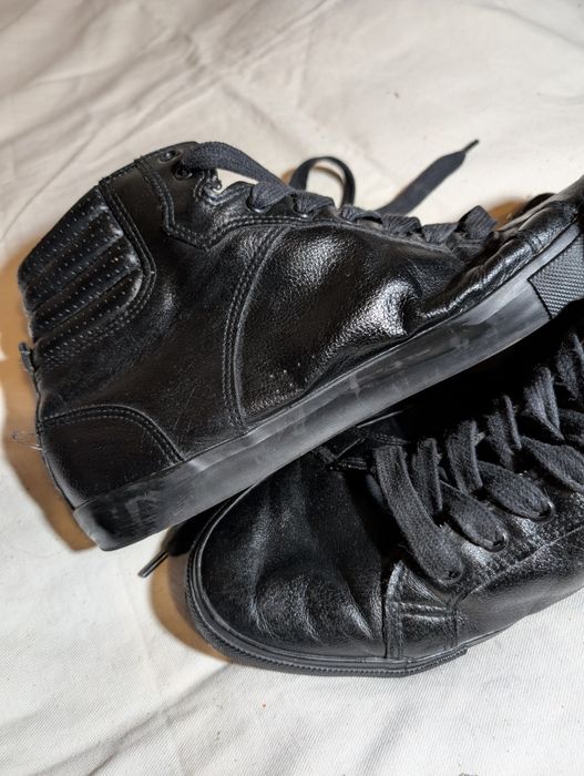 Модни градски кожени обувки divided mid 43