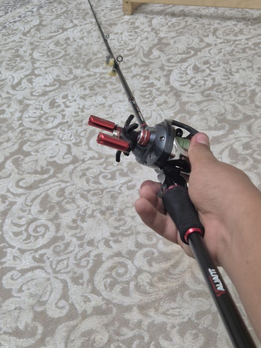 Продам кастинговый камплект