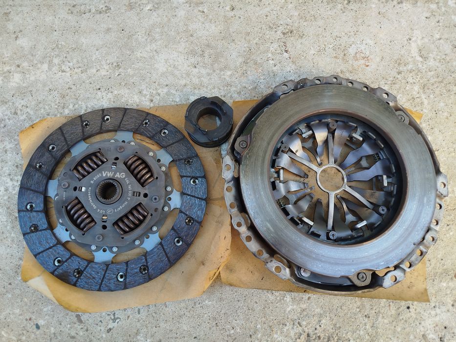 Комплект съединител