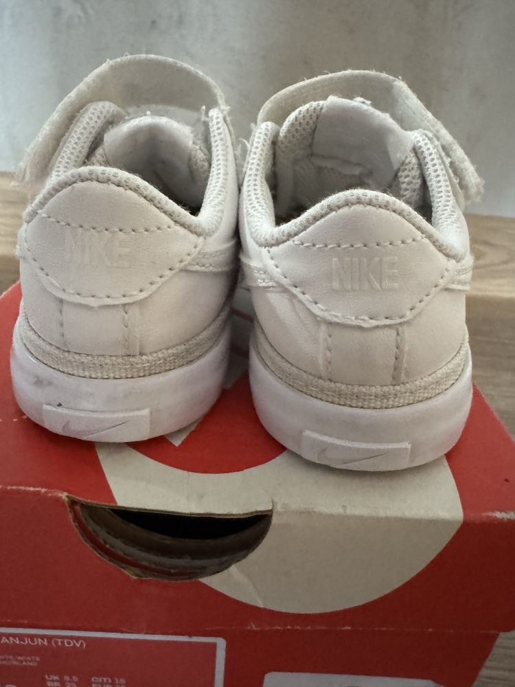 Детски кецове Nike за момче/момиче.