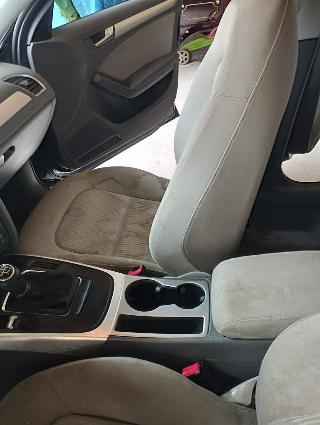 Curatare completa interior auto