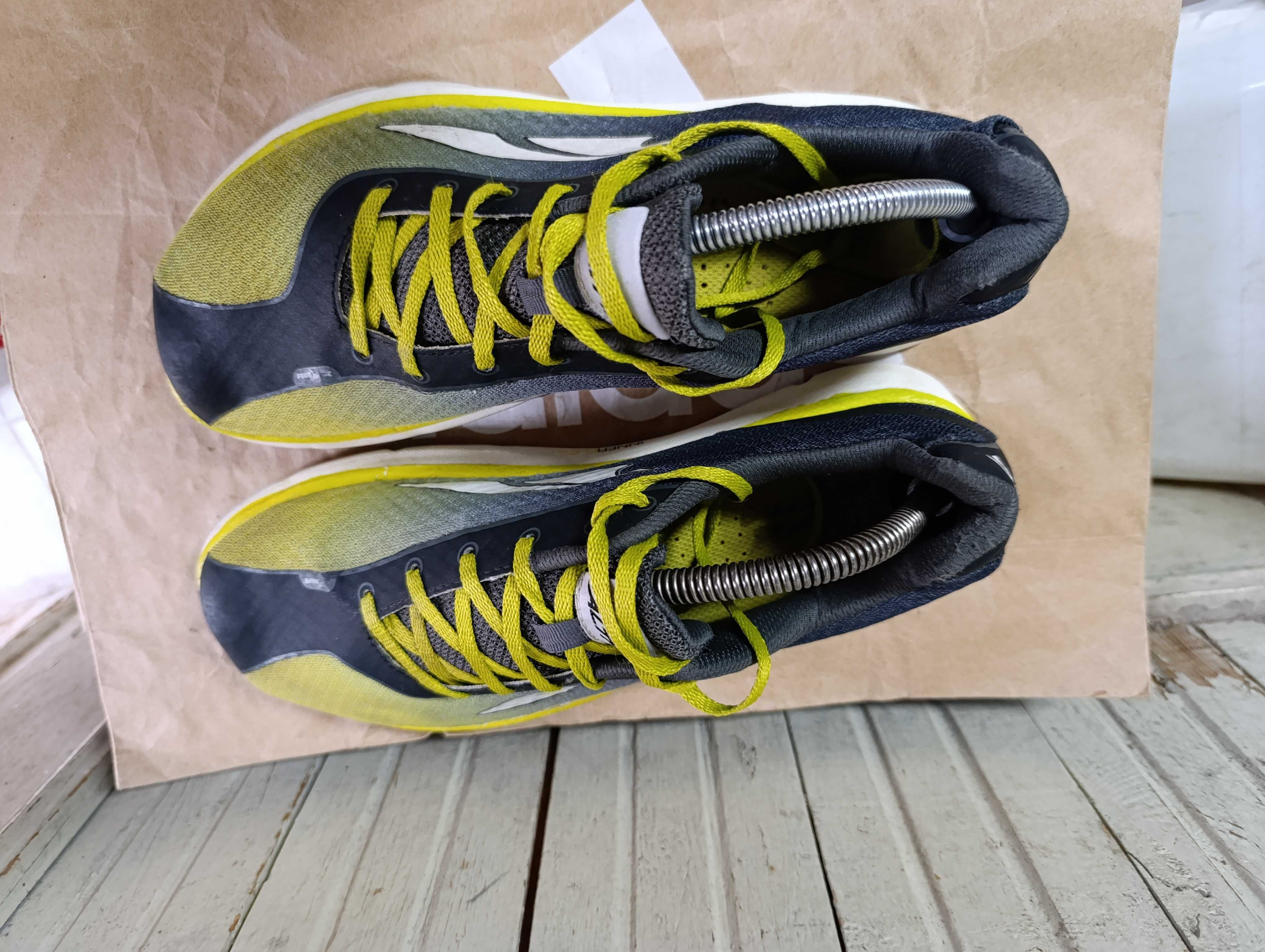 ''Altra One 2.5 M''оригинални маратонки 44 номер