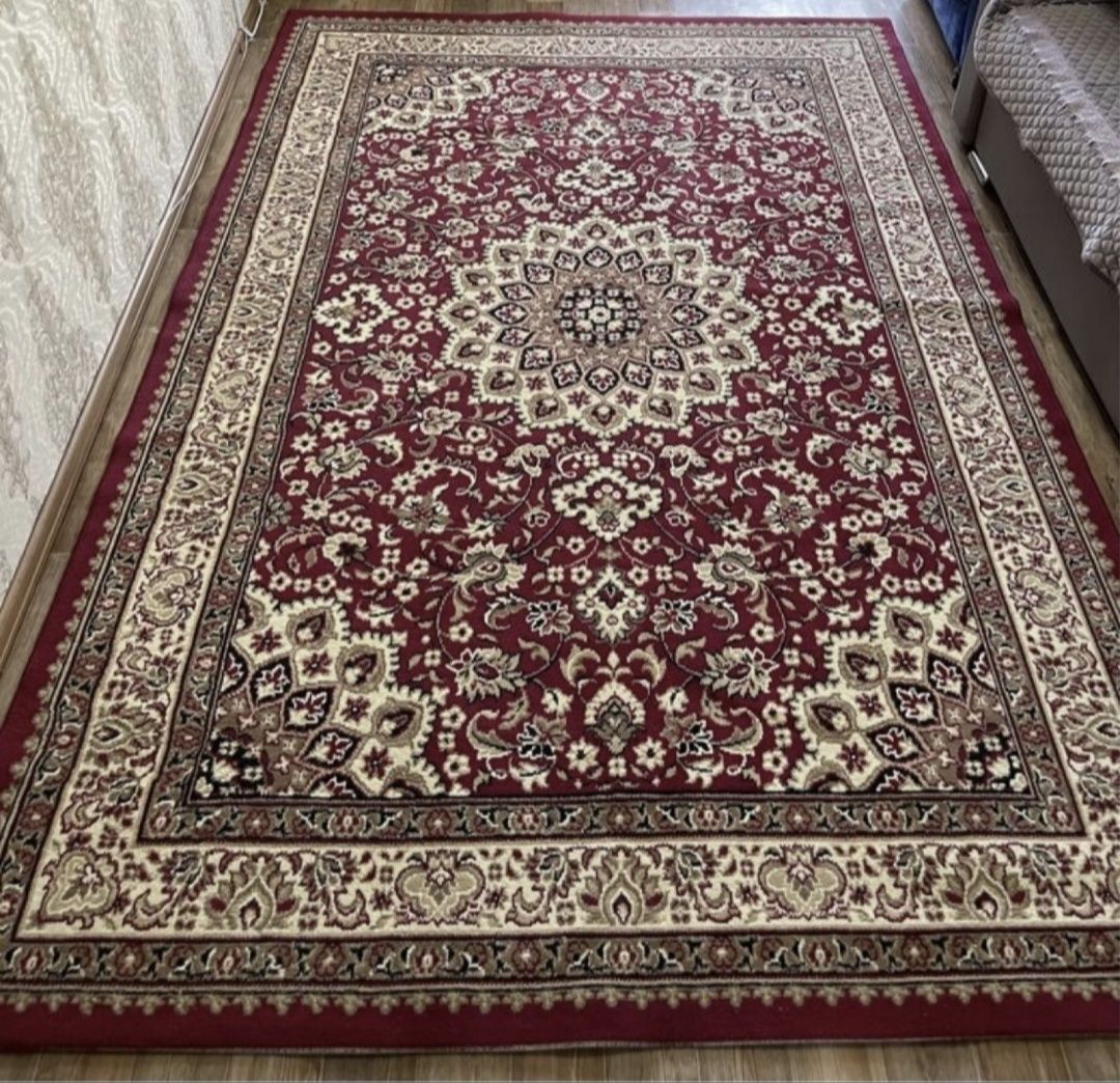 Продам ковер дешево