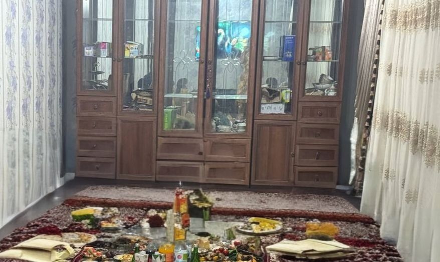 Sotiladi xolati yaxshi narxi 3mln