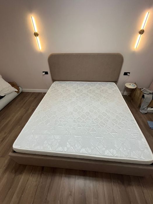 Продам кровати двуспальние