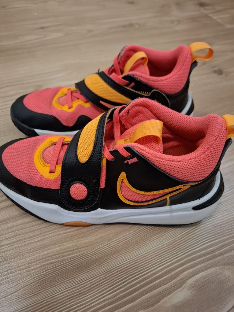 NIKE Детски маратонки