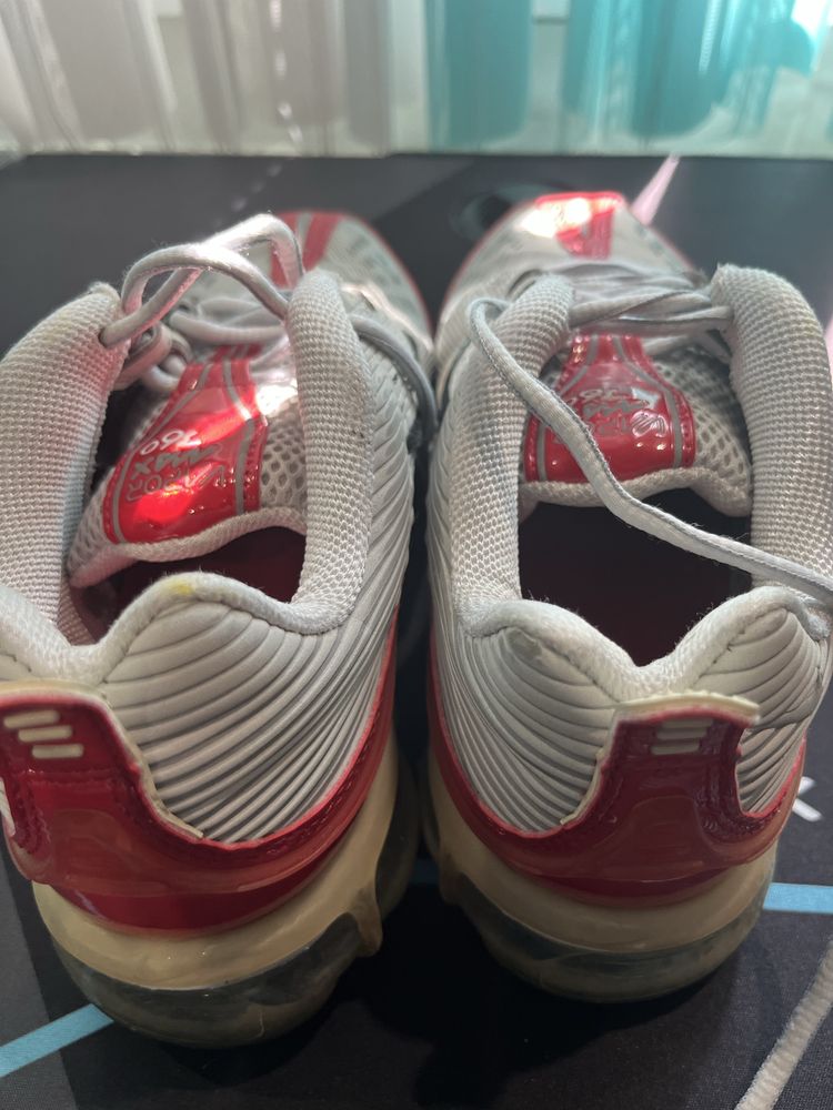Два чифта матаронки Nike