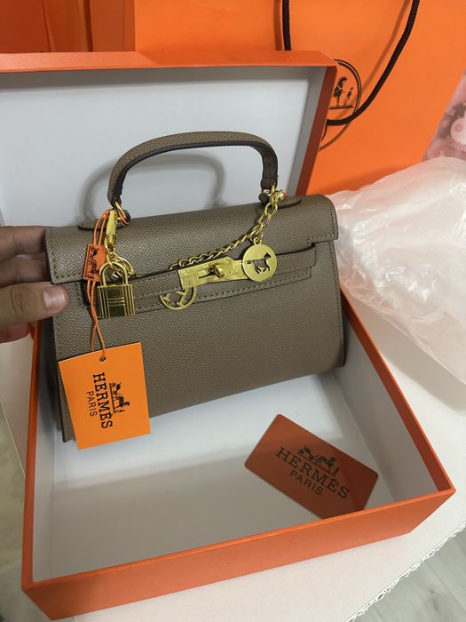 Срочно продам новую сумку