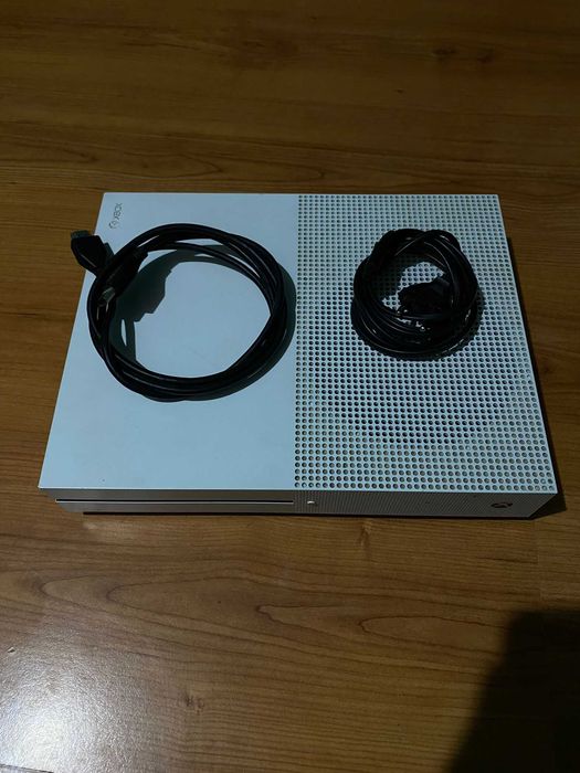 Xbox One S 1Tb Negociabil
