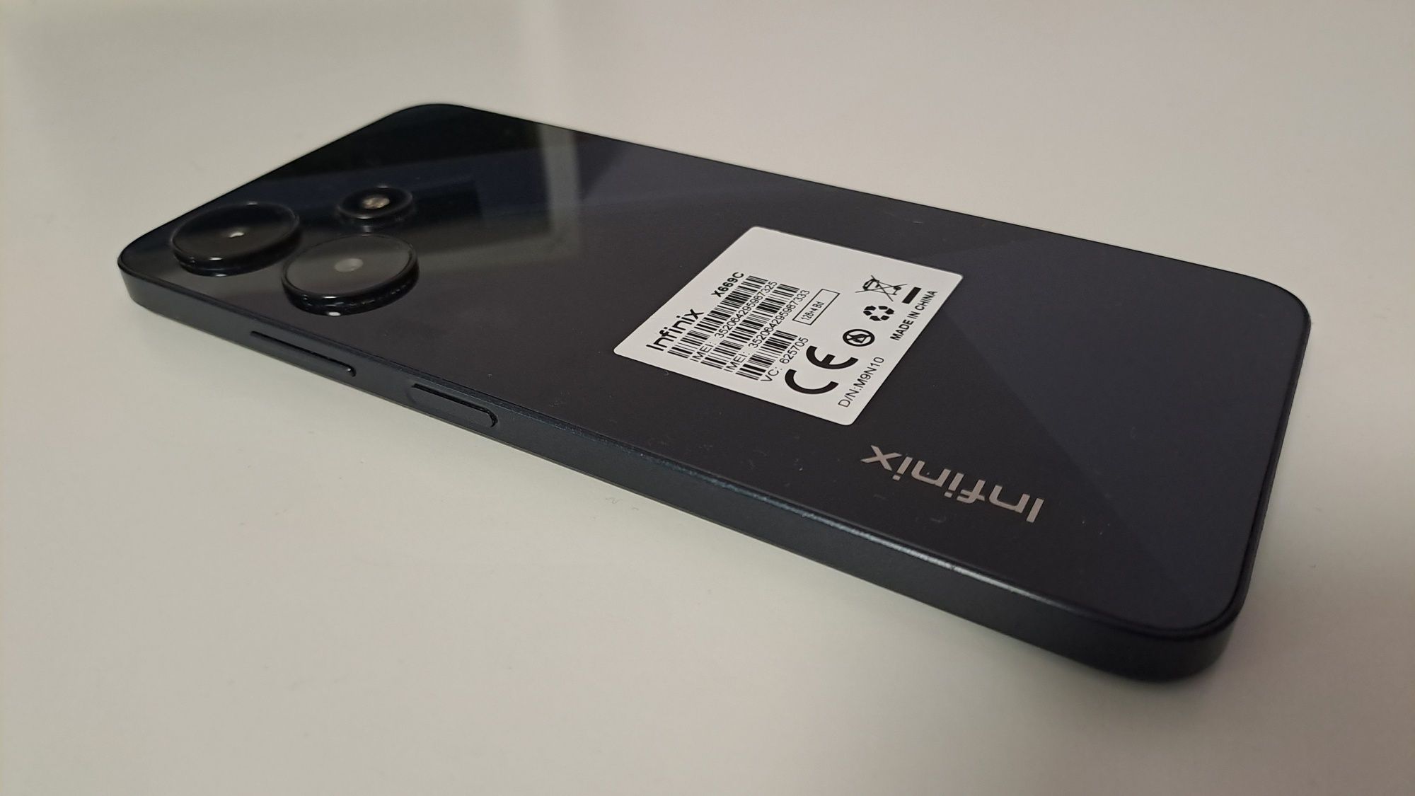 INFINIX Hot 30i  128gb 8gb ram