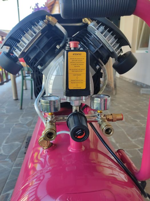 Compresor aer 2 pistoane 50 L