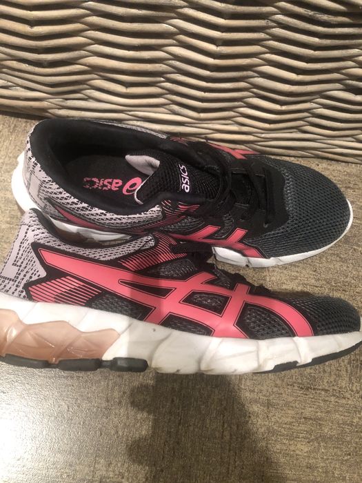 Маратонки Adidas 34 и Asics 34,5