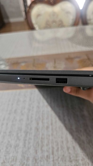 Laptop Lenovo IdeaPad Slim 3 i5 1250H 8GB 512GB SSD Stare Foarte Bună