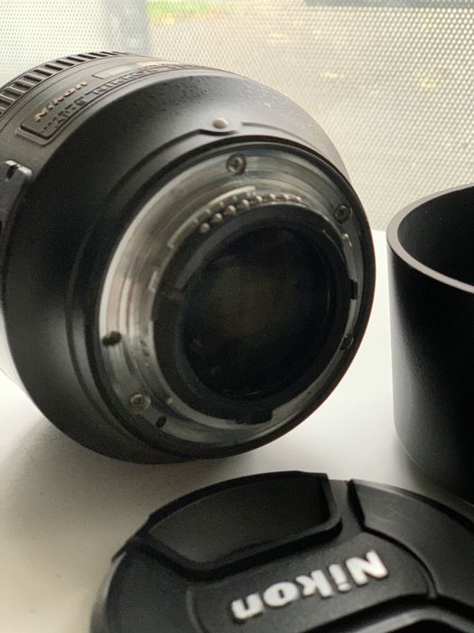 Obiectiv Nikon 85 mm 1:8