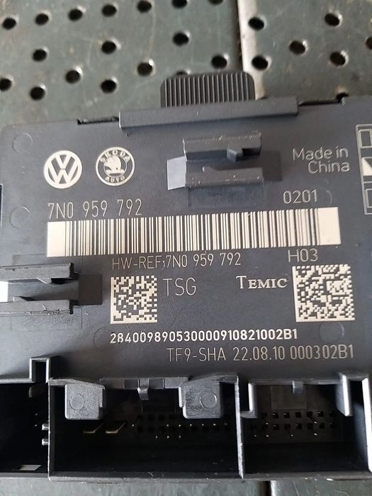 Modul calculator usa dreapta fata skoda yeti 5l 7n0959792