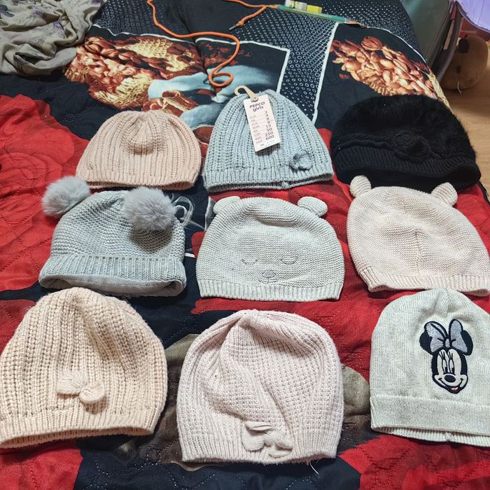 Детски зимни шапки, ръкавици и комплектчета