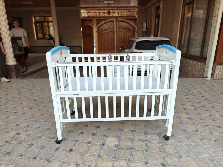 Детская кроватка б/у